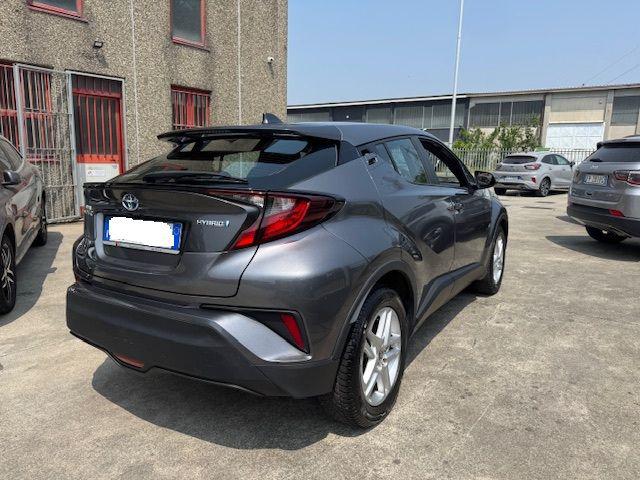 Toyota C-HR 1.8 Hybrid E-CVT Business - foto 4 di 4
