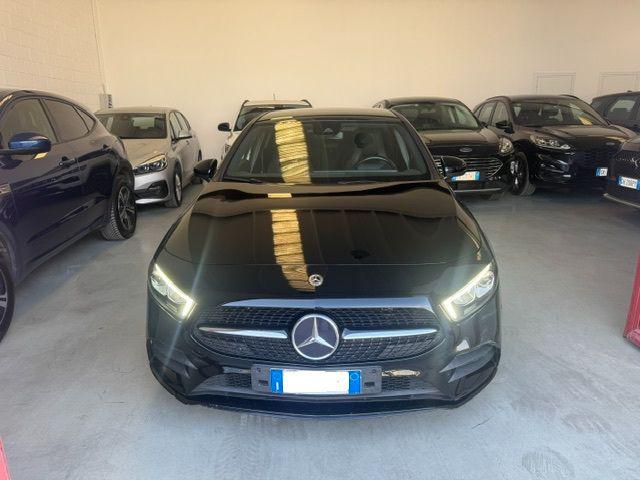 Mercedes-Benz A 180 d Automatic Premium AMG NIGHT EDITION - foto 2 di 4