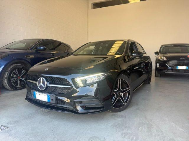 Mercedes-Benz A 180 d Automatic Premium AMG NIGHT EDITION, del 2021, 119.000 km, in vendita a Bellusco (MB)