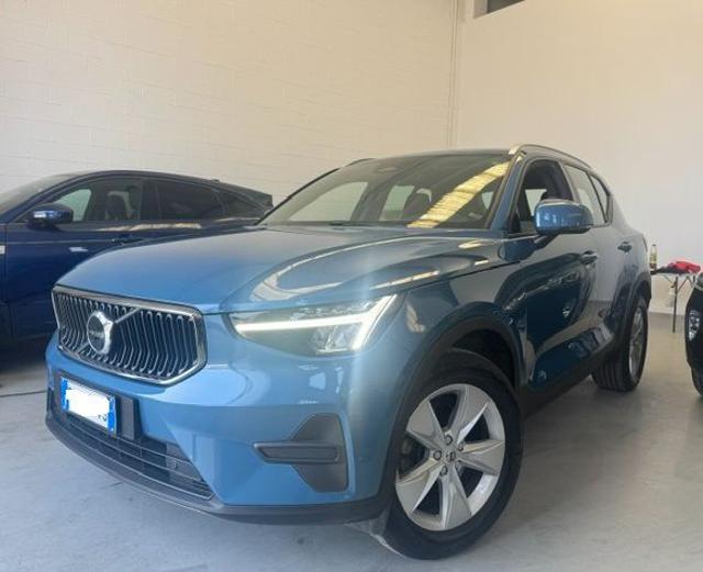 Volvo XC40 B3 automatico Core - foto 3 di 4