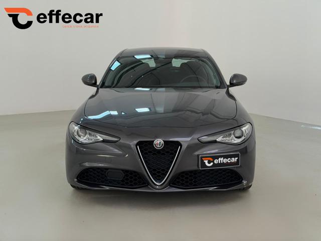 Alfa Romeo Giulia 2.2 Turbodiesel 160 CV AT8 - foto 2 di 4