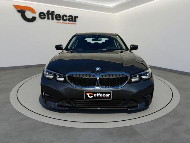 BMW 320 d 48V xDrive Business Advantage - foto 2 di 4