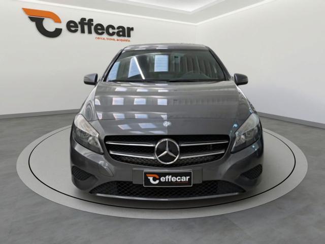 Mercedes-Benz A 180 Premium - foto 2 di 4