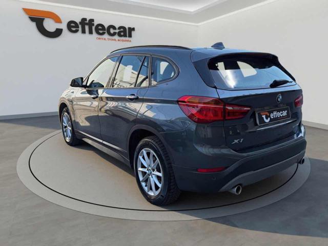 BMW X1 sDrive18d Business - foto 4 di 4