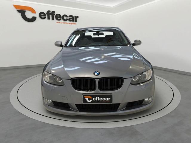 BMW 330 xi cat Coupé Futura - foto 2 di 4