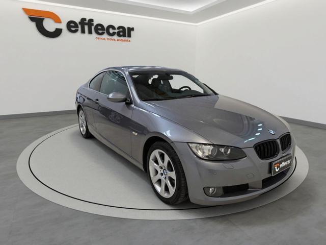 BMW 330 xi cat Coupé Futura - foto 3 di 4