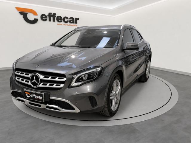 Mercedes-Benz GLA 200 d Automatic 4Matic Business usato a MAZZANO