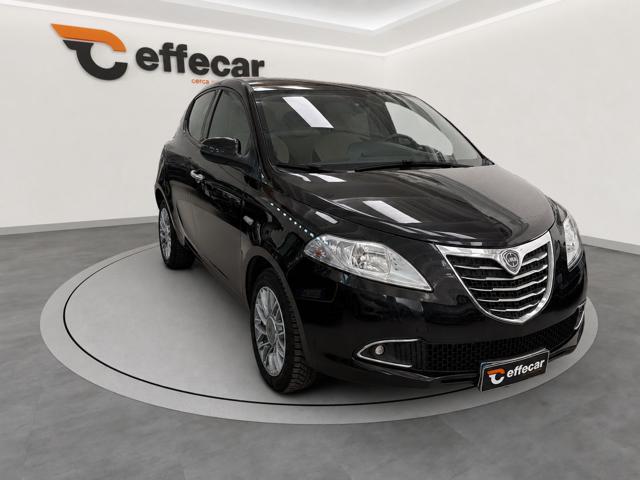 Lancia Ypsilon 1.2 69 CV 5 porte GPL Ecochic Gold - foto 3 di 4