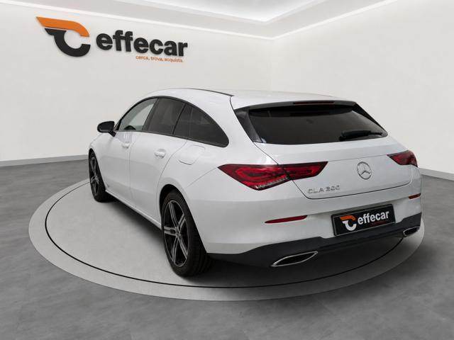 Mercedes-Benz CLA 200 Automatic Shooting Brake Sport - foto 4 di 4