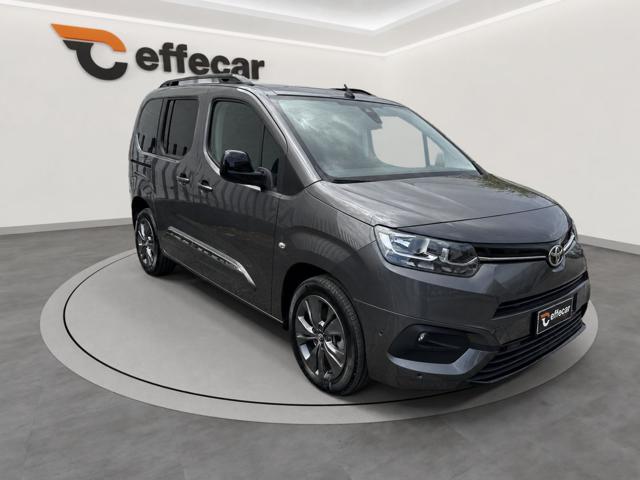 Toyota Proace City Verso 1.5 D 130 CV 1 Luxury - foto 3 di 4