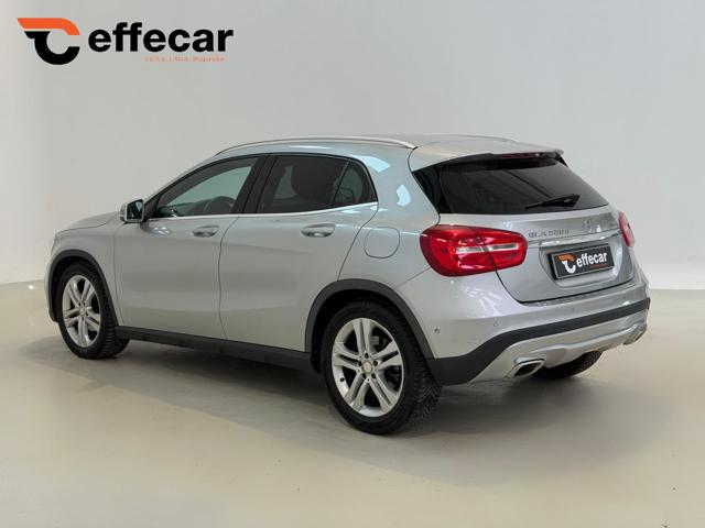 Mercedes-Benz GLA 220 d Automatic 4Matic Premium - foto 4 di 4