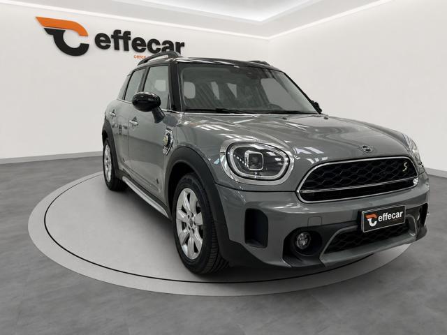 MINI Countryman 1.5 Cooper SE Countryman ALL4 - foto 3 di 4