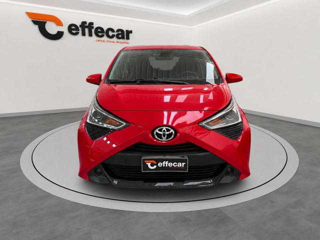 Toyota Aygo Connect 1.0 VVT-i 72 CV 5 porte x-clusiv - foto 2 di 14