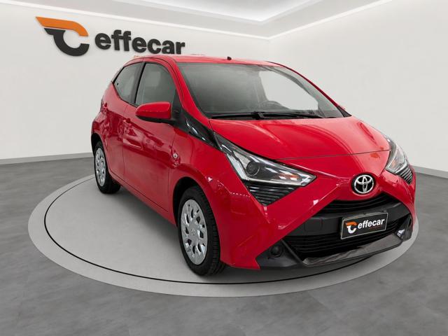 Toyota Aygo Connect 1.0 VVT-i 72 CV 5 porte x-clusiv - foto 3 di 14