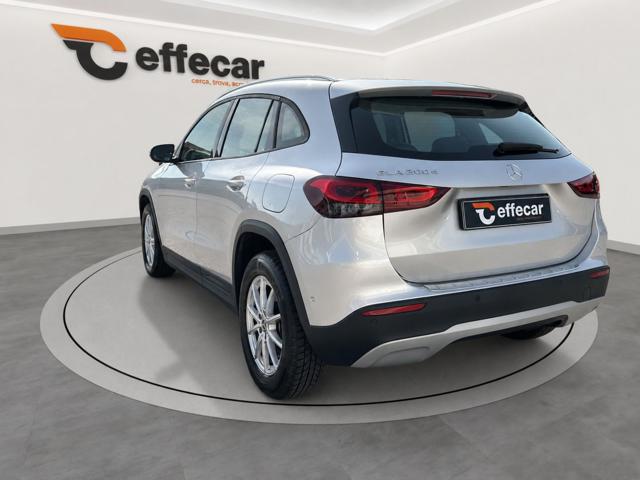 Mercedes-Benz GLA 200 d Automatic Business Extra - foto 4 di 15