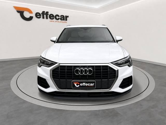Audi Q3 35 TDI S tronic Business - foto 2 di 4