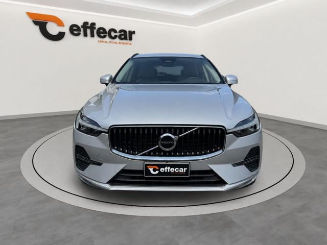 Volvo XC60 B4 (d) AWD automatico Core - foto 2 di 4