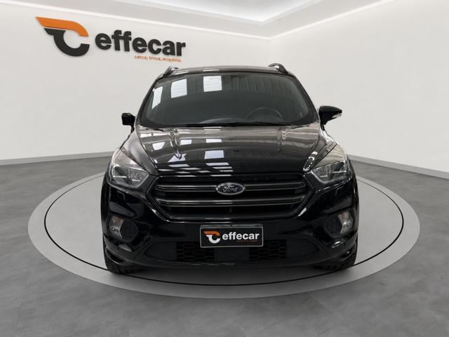 Ford Kuga 2.0 TDCI 150 CV S&S 4WD Powershift ST-Line - foto 2 di 4