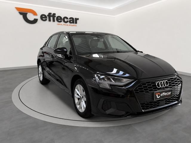 Audi A3 SPB 30 TDI S line edition - foto 3 di 4