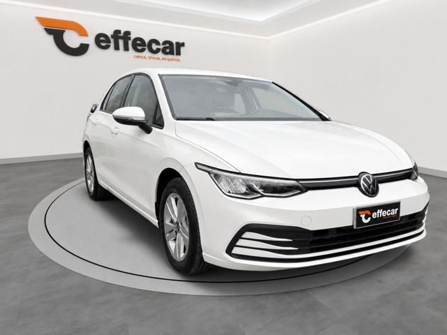 Volkswagen Golf 1.0 eTSI EVO DSG Life - foto 3 di 4