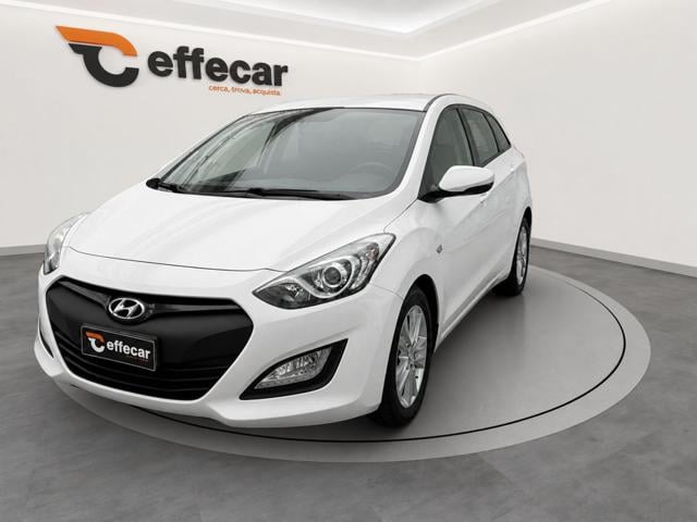 Hyundai i30 Wagon 1.6 CRDi Comfort, del 2013, 109.500 km, in vendita a Mazzano (BS)