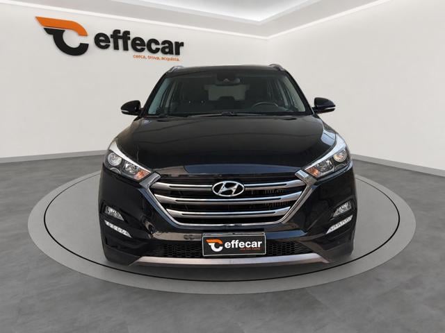 Hyundai TUCSON 1.7 CRDi Comfort - foto 2 di 4