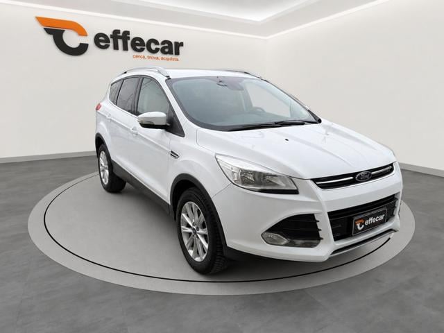 Ford Kuga 1.5 EcoBoost 120 CV S&S 2WD Titanium - foto 3 di 4