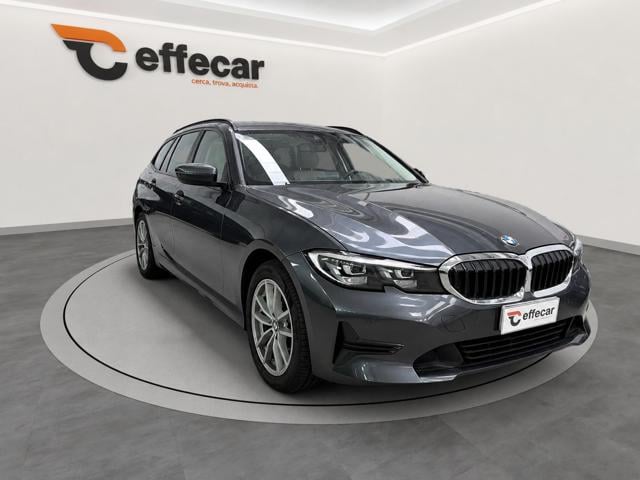 BMW 320 d 48V Business Adv. Touring - foto 3 di 4