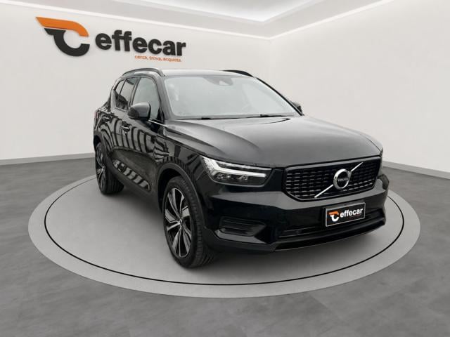 Volvo XC40 T5 Recharge Plug-in Hybrid R-design - foto 3 di 4