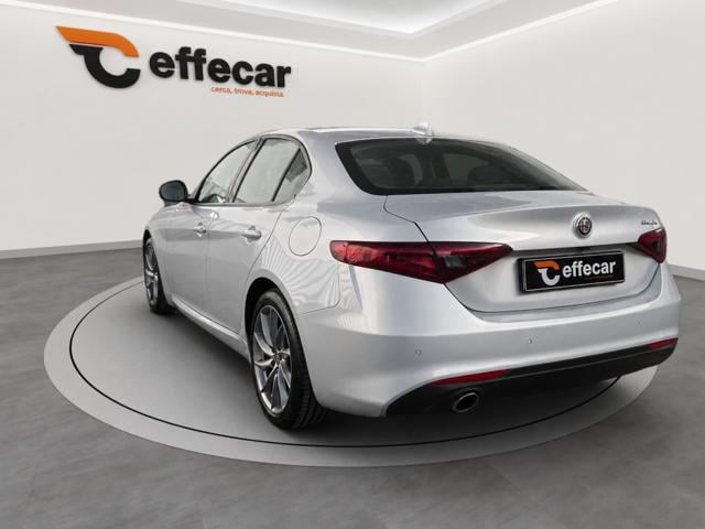 Alfa Romeo Giulia 2.2 Turbodiesel 160 CV AT8 Business - foto 4 di 4