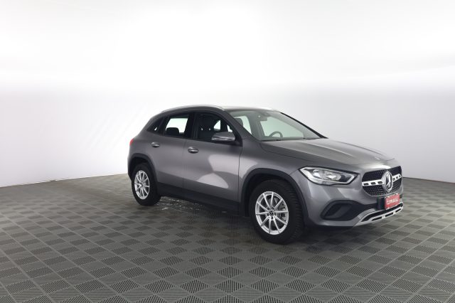 Mercedes-Benz CLA sse GLA GLA 200 d Automatic BUSINESS - foto 3 di 4