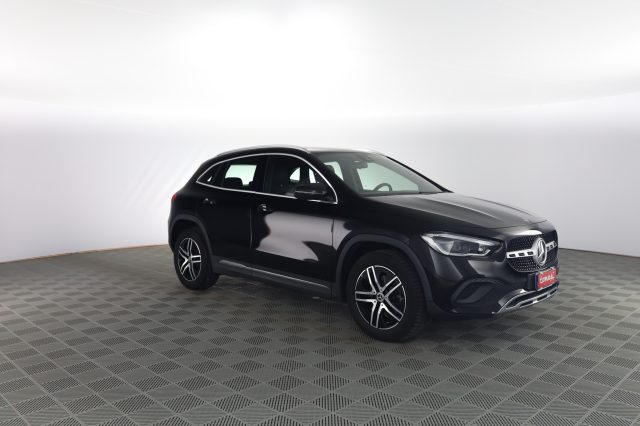 Mercedes-Benz CLA sse GLA GLA 200 d Automatic 4MATIC SPORT PLUS - foto 3 di 4