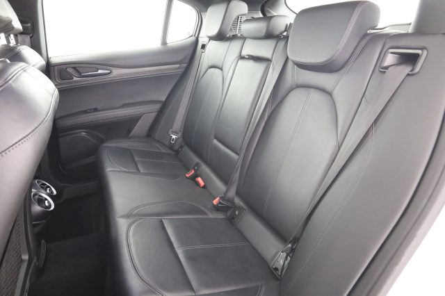 Alfa Romeo Stelvio Stelvio 2.2 Turbodiesel 210 CV AT8 Q4 Ti - foto 3 di 4