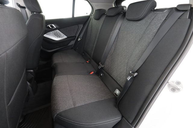 BMW 120 Serie 1 (F70) 48V MSport Design - foto 3 di 4