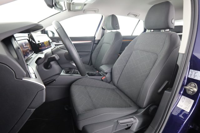 Volkswagen Golf Golf 1.0 TSI EVO Life - foto 2 di 4