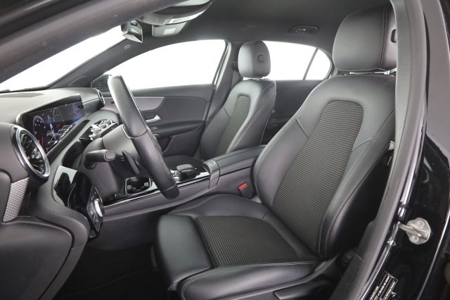 Mercedes-Benz A 180 A 200 d Automatic Business Extra - foto 2 di 4