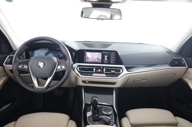BMW 318 Serie 3 (G20/G21) d Touring Sport/ d 48V Touring - foto 4 di 4
