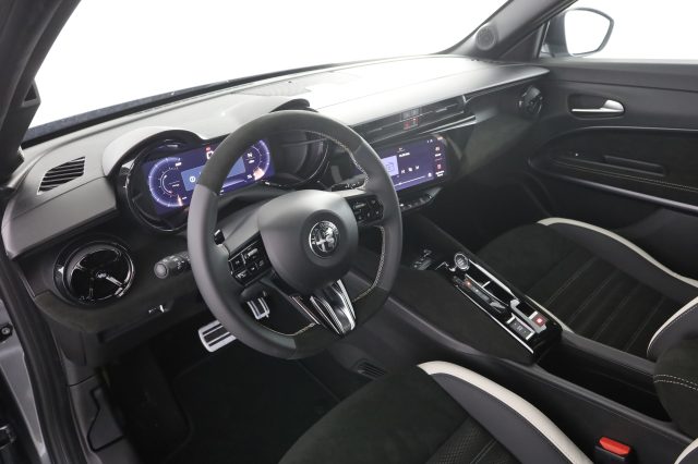 Alfa Romeo Junior Junior 1.2 145 CV Hybrid eDCT6 Edizione Milano Cor km 0 a MILANO