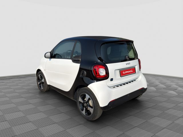 smart forTwo fortwo EQ passion - foto 3 di 4