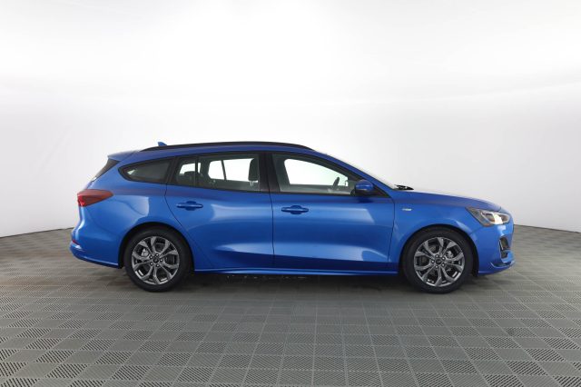 Ford Focus Focus 1.0 EcoBoost Hybrid 125 CV SW ST-Line - foto 3 di 4