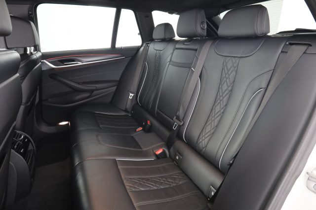 BMW 520 Serie 5 d 48V Touring Msport - foto 3 di 4
