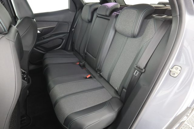 Peugeot 3008 3008 BlueHDi 130 S&S EAT8 Allure Pack - foto 3 di 4