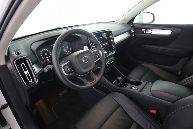 Volvo XC40 XC40 T2 Geartronic Momentum Pro usato a MILANO