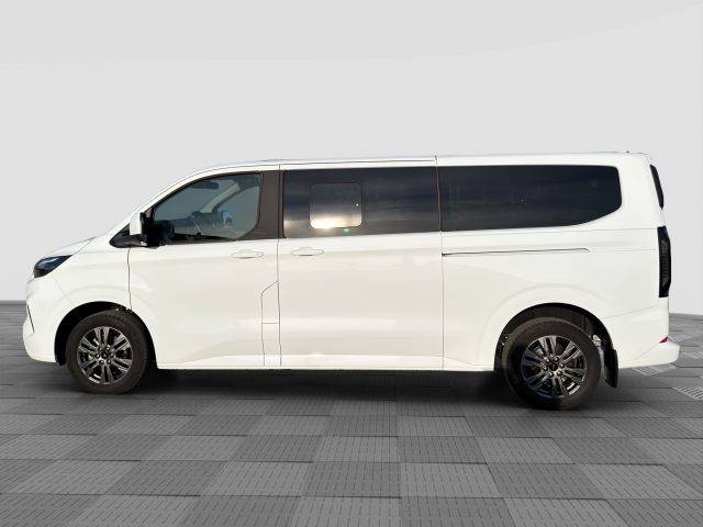 Ford Tourneo Custom 2°s 320 2.0 EcoBlue 170CV aut. PL Titanium - foto 2 di 4