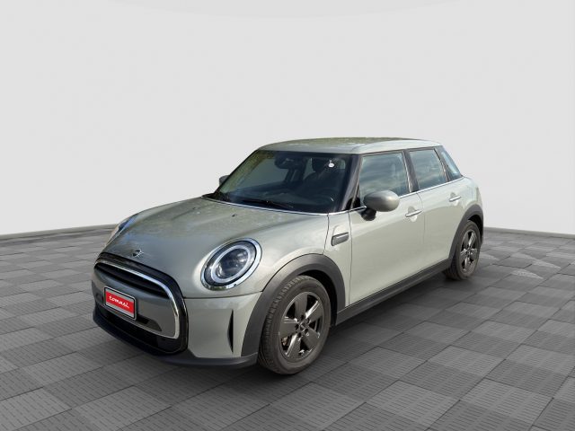 MINI Mini 5 Porte 1.5 Cooper Classic 5 porte usato a MILANO