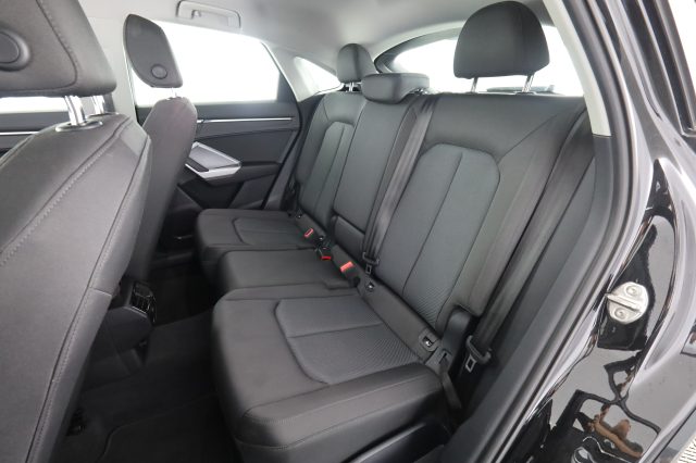 Audi Q3 Q3 SPB 35 TDI S tronic Business Plus - foto 3 di 4