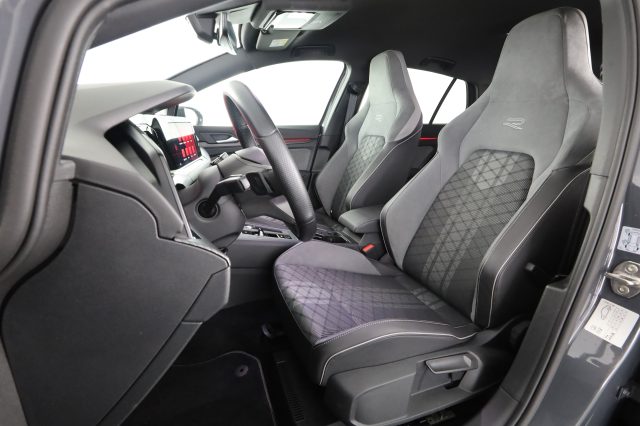 Volkswagen Golf Golf 1.5 eTSI 150 CV EVO ACT DSG R-Line - foto 2 di 4