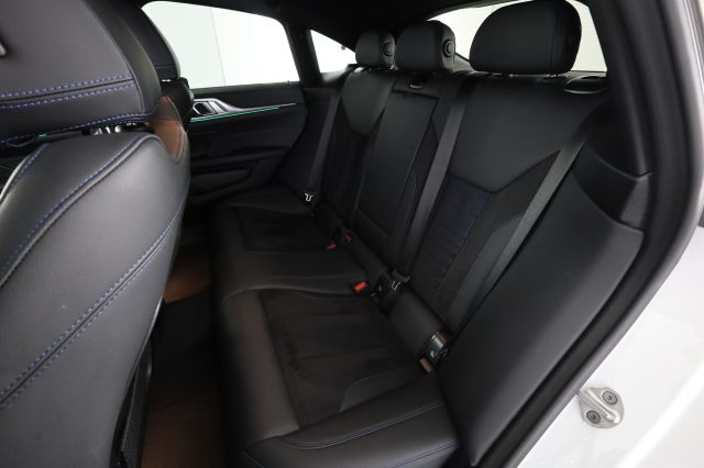 BMW 420 Serie 4 d xDrive 48V Msport - foto 3 di 4
