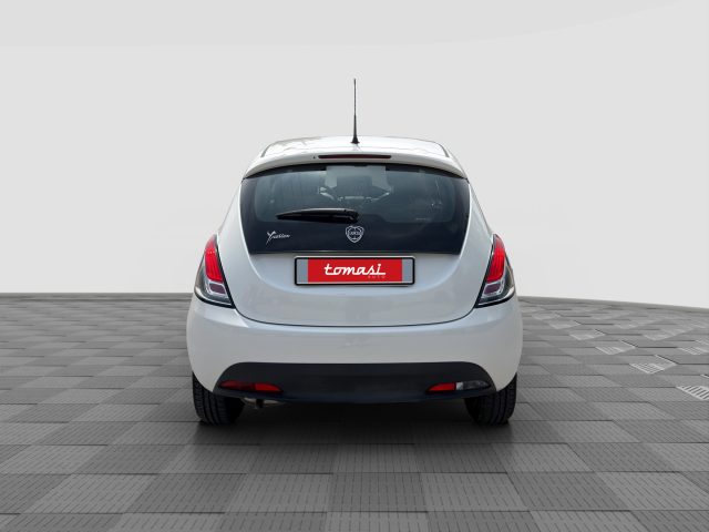 Lancia Ypsilon Ypsilon 1.2 69 CV 5 porte S&S Elefantino Blu - foto 4 di 4