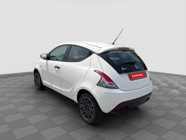 Lancia Ypsilon Ypsilon 1.2 69 CV 5 porte S&S Elefantino Blu - foto 3 di 4